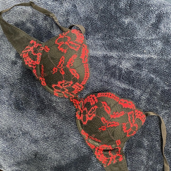 Red and black lace bra - LaSenza 32B - Picture 1 of 5